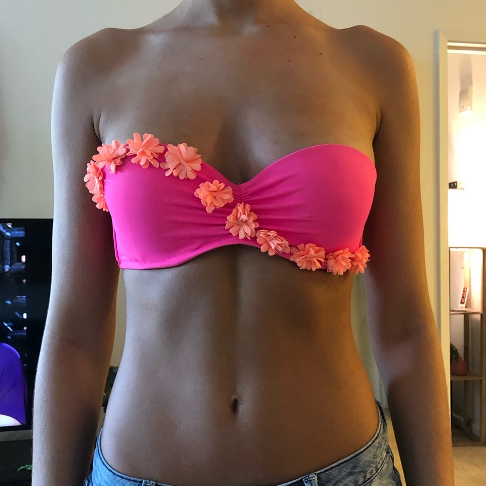 Victoria’s Secret Floral Bikini Top